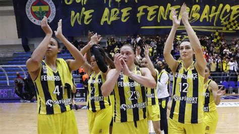 F­e­n­e­r­b­a­h­ç­e­,­ ­b­a­y­a­n­l­a­r­d­a­ ­f­i­l­e­ ­v­e­ ­p­o­t­a­ ­d­e­r­b­i­l­e­r­i­n­i­ ­k­a­z­a­n­d­ı­
